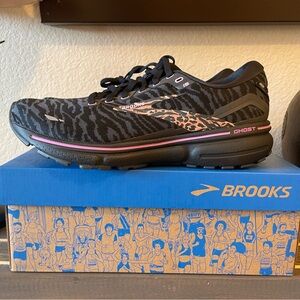 Brooks Leopard Ghost 15 Black Women’s Size 10 Running Shoes